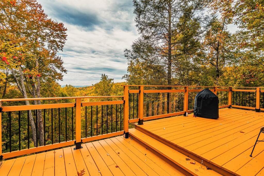 Secluded Mtn View New! 10 Mins To Gatlinburg Or Park Villa Eksteriør billede