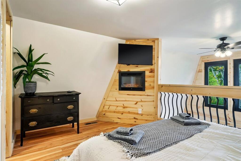 Secluded Mtn View New! 10 Mins To Gatlinburg Or Park Villa Eksteriør billede